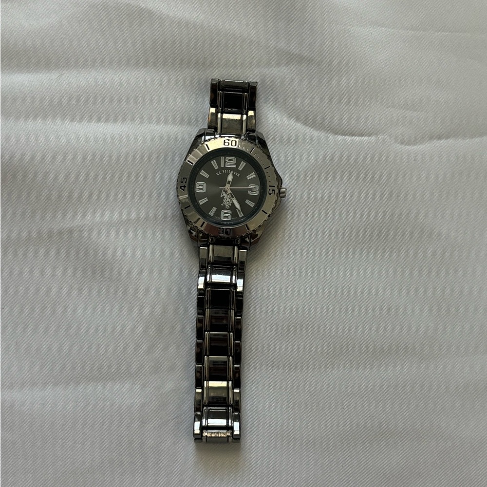 Men’s silver US Polo watch watch Japan movement watch